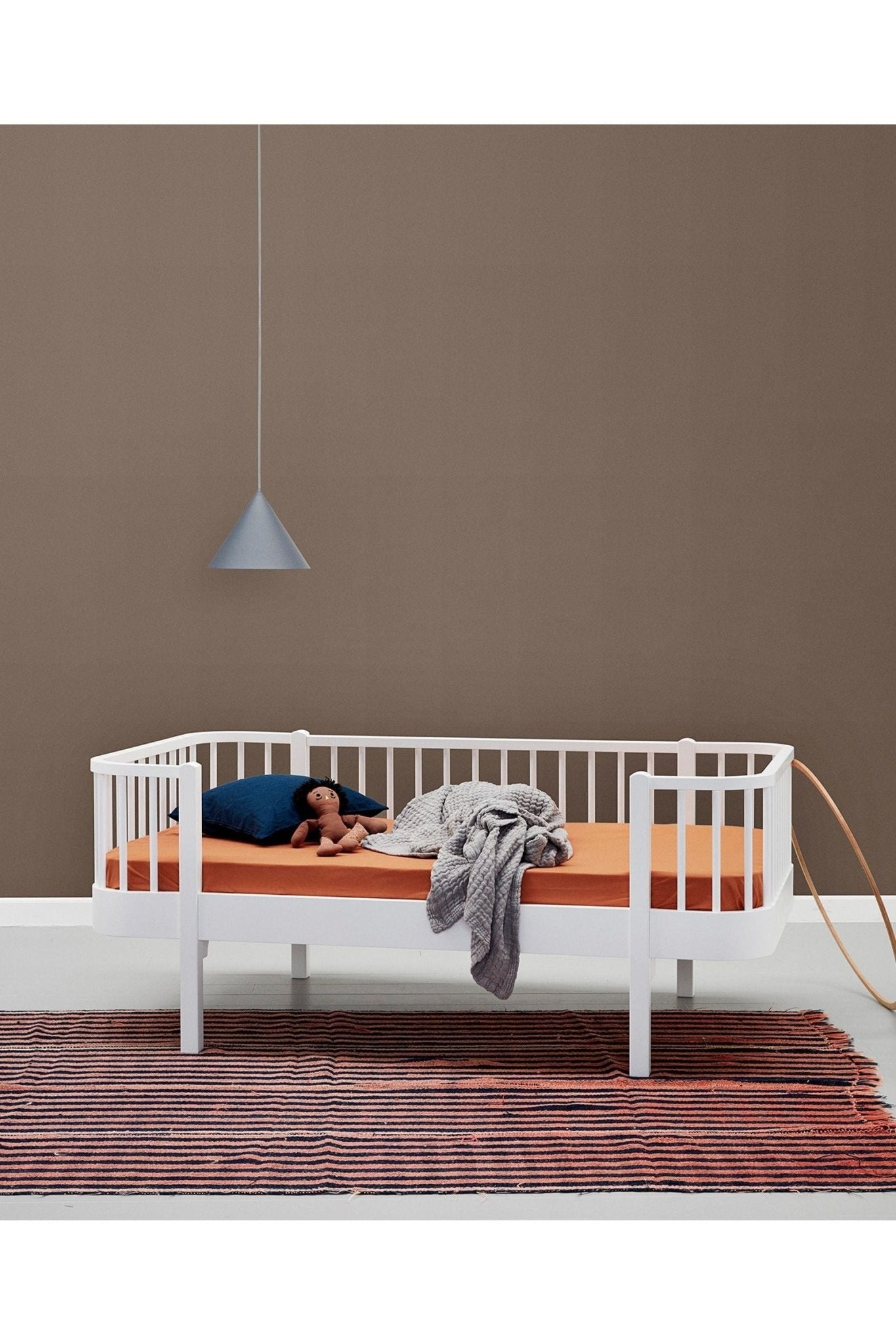 Wood Original junior day bed, 90x160cm, white van Oliver Furniture | Kids Conceptstore Le Fanfare
