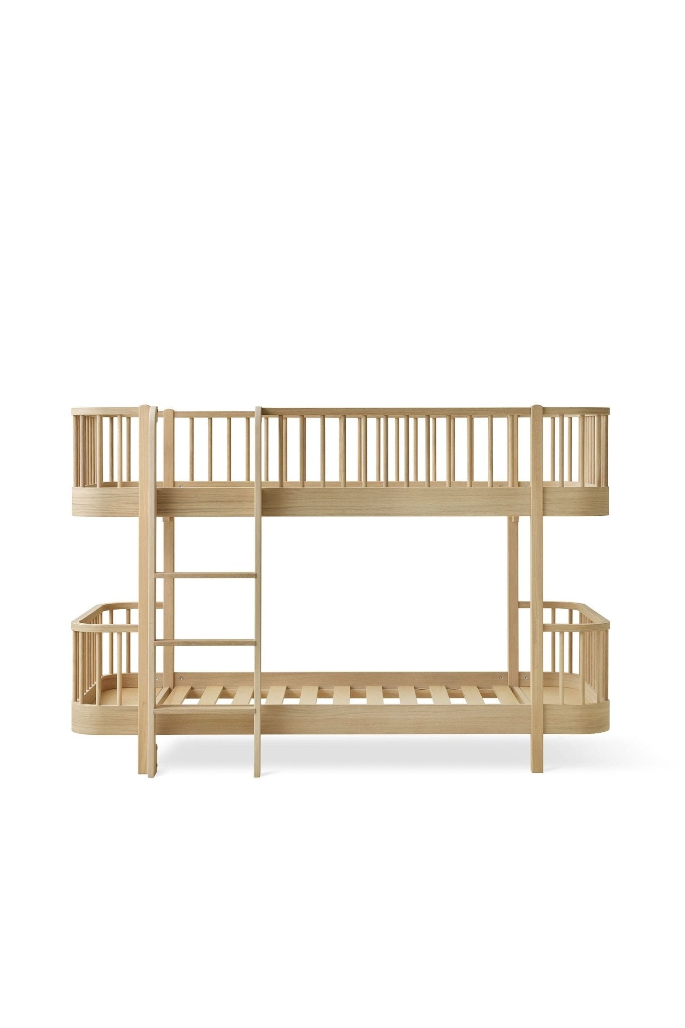 Wood original low bunk bed, 90x200cm, oak van Oliver Furniture | Kids Conceptstore Le Fanfare
