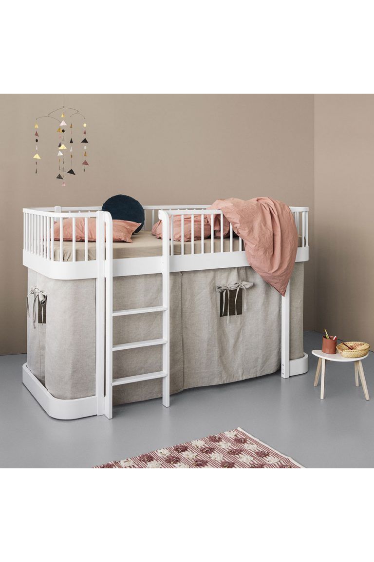 Wood Original low loft bed 138 cm, 90x200 cm, white van Oliver Furniture | Kids Conceptstore Le Fanfare