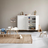 Wood PingPong chair, white/oak van Oliver Furniture | Kids Conceptstore Le Fanfare