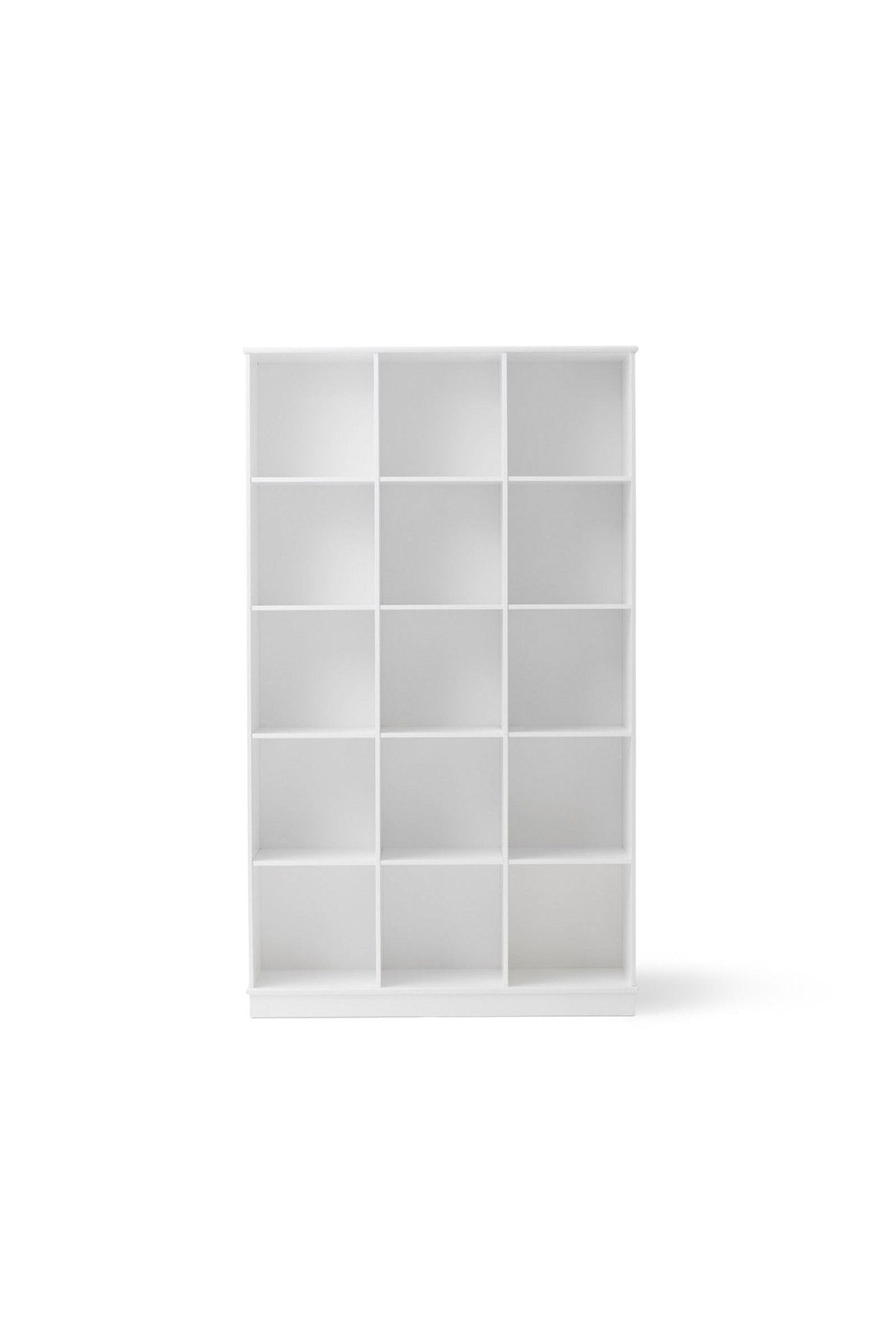 Wood Shelving unit 3x5 vertical w. base van Oliver Furniture | Kids Conceptstore Le Fanfare