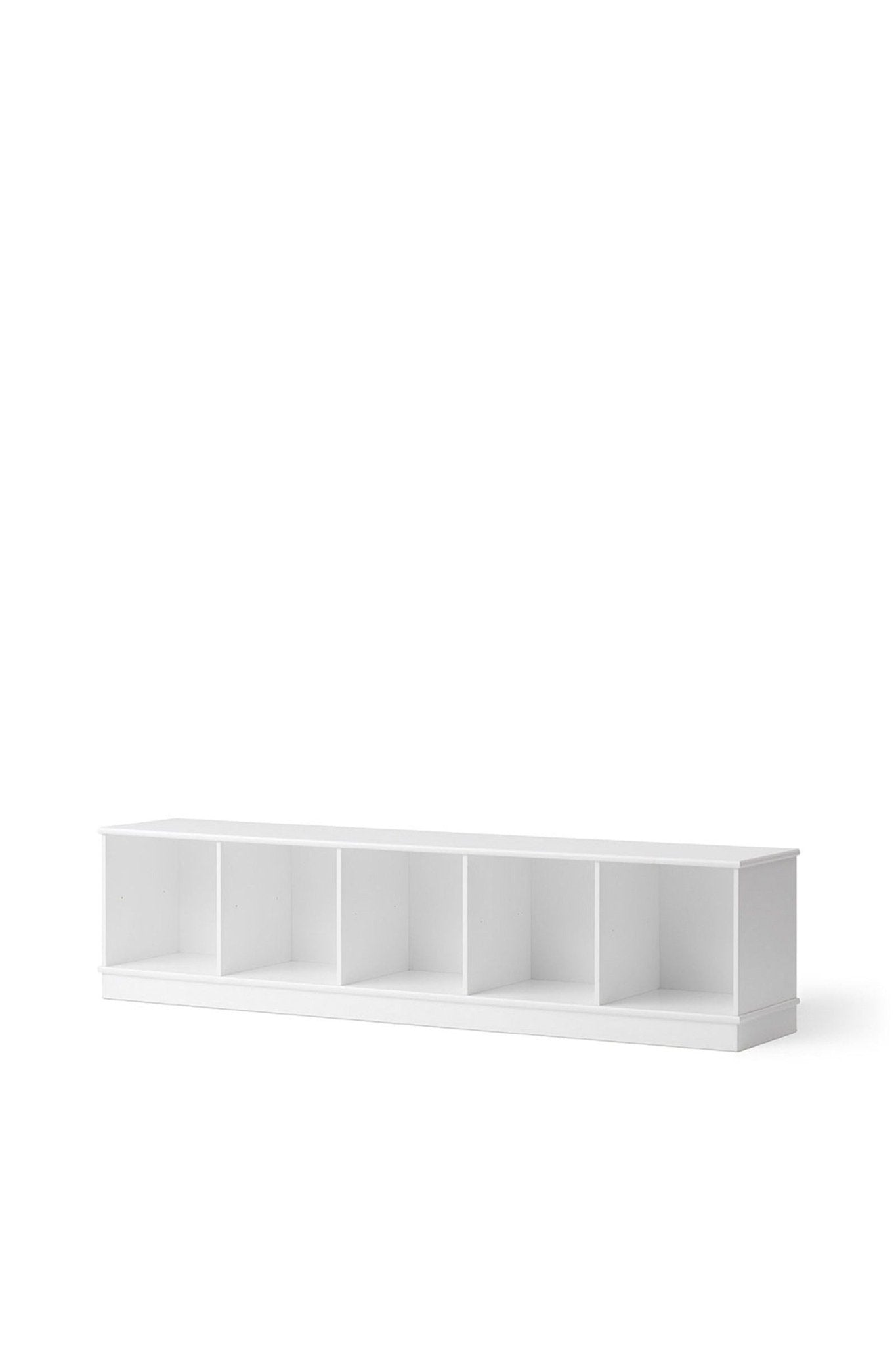 Wood Shelving unit 5x1 horizontal w. base van Oliver Furniture | Kids Conceptstore Le Fanfare
