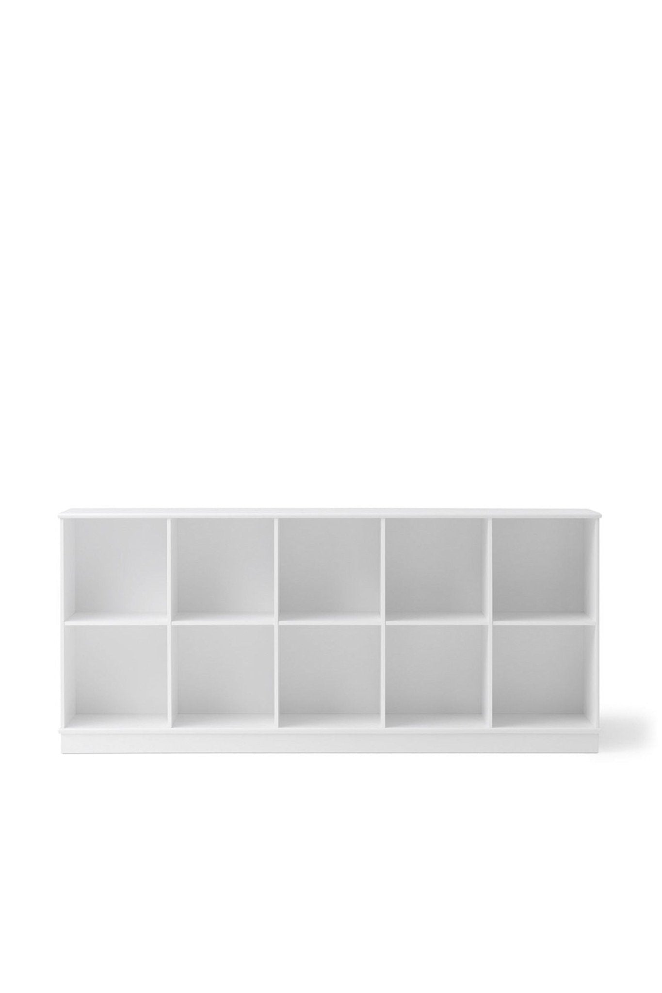 Wood Shelving unit 5x2 horizontal w. base van Oliver Furniture | Kids Conceptstore Le Fanfare