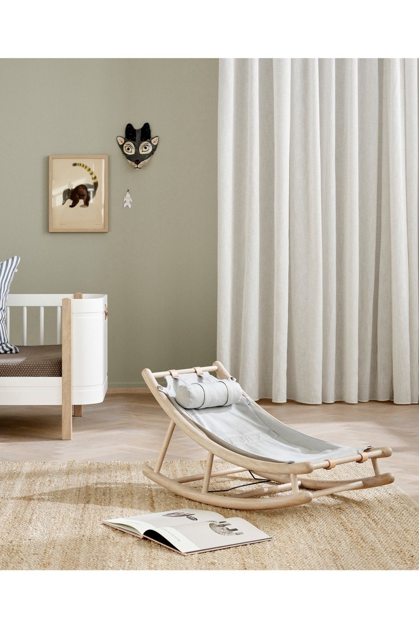 Wood Toddler rocker, oak/grey van Oliver Furniture | Kids Conceptstore Le Fanfare