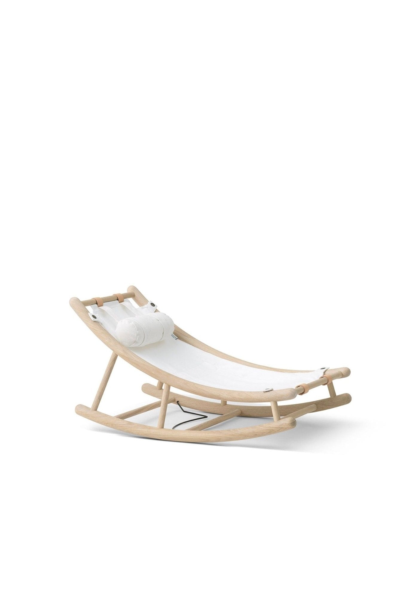 Wood Toddler rocker, oak/white van Oliver Furniture | Kids Conceptstore Le Fanfare