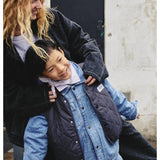 Yupibam-b bodywarmer - Carbone van American Vintage | Kids Conceptstore Le Fanfare